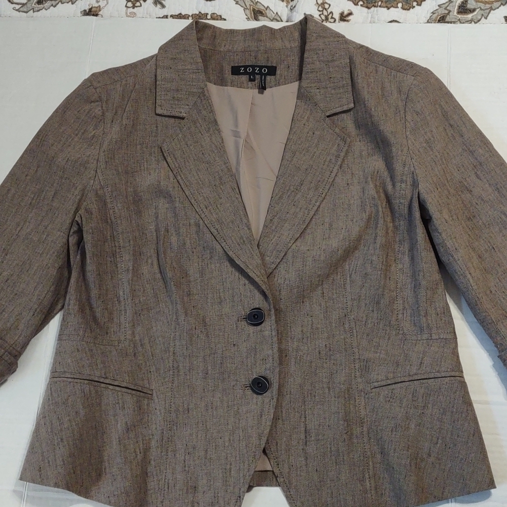 Zozo beige short blazer